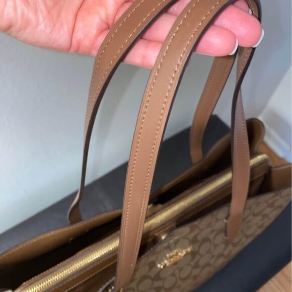 Coach Carryall Tote Bag Signature Canvas - Picture 6 of 10